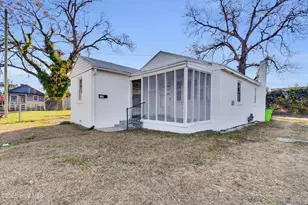 211 Lawson St, New Bern, NC 28562 - Photo 24