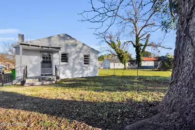 211 Lawson Street, New Bern, NC 28562 - Photo 26