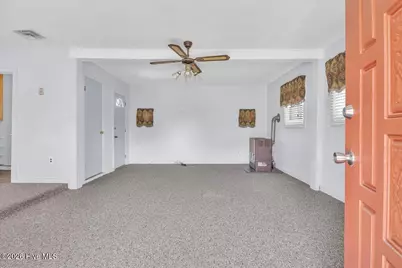 170 Loop Road, Burgaw, NC 28425 - Photo 8