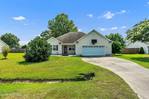 403 Arabian Ln, Swansboro, NC 28584 - Photo 4