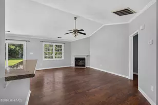 242 Zachary Ln, Hubert, NC 28539 - Photo 4