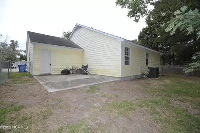 621 S Hampton Drive, Jacksonville, NC 28546 - Photo 20