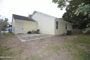 621 S Hampton Dr, Jacksonville, NC 28546 - Photo 20