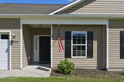 123 Cherry Grove Drive, Richlands, NC 28574 - Photo 4