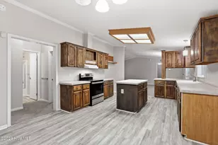 3800 Frances Ave, New Bern, NC 28562 - Photo 14