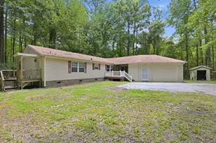 3800 Frances Ave, New Bern, NC 28562 - Photo 6
