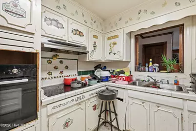 1001 E Scotsdale Road, Laurinburg, NC 28352 - Photo 8