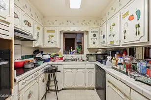 1001 E Scotsdale Rd, Laurinburg, NC 28352 - Photo 6