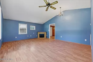 12536 Peacock Rd, Chadbourn, NC 28431 - Photo 6