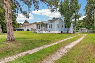 403 Sherwood Rd, Jacksonville, NC 28540 - Photo 1