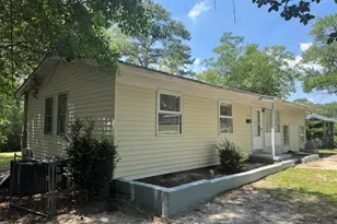 1114 Oak Ave, Rockingham, NC 28379 - Photo 2
