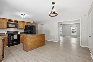 206 Spring Dr, Jacksonville, NC 28540 - Photo 12