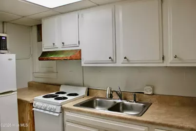 124 NW Broad Street #Apt 1, Southern Pines, NC 28387 - Photo 4