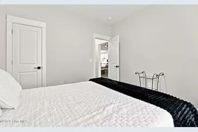 30240 W Lake Drive, Wagram, NC 28396 - Photo 20