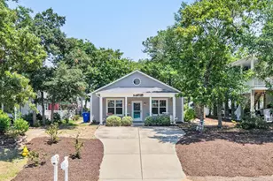 222 NE 37th St, Oak Island, NC 28465 - Photo 2