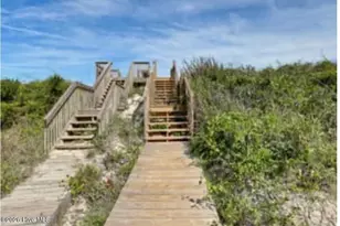 737 Dune Ridge Ct, Surf City, NC 28445 - Photo 4