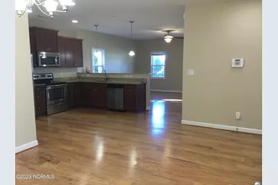 748 Chadwick Shores Drive, Sneads Ferry, NC 28460 - Photo 6