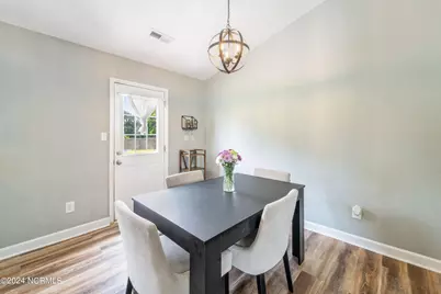 120 Woodbury Farm Drive, Jacksonville, NC 28540 - Photo 8