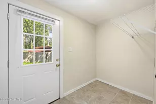 1101 Meadows St, New Bern, NC 28560 - Photo 10