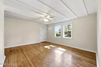 1101 Meadows Street, New Bern, NC 28560 - Photo 6