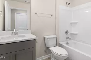 353 Maddox Dr, Aberdeen, NC 28315 - Photo 20