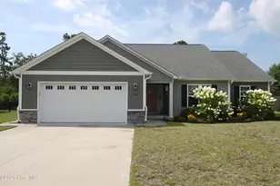 218 Patriot Dr, Newport, NC 28570 - Photo 1