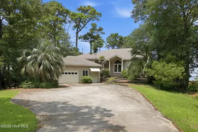 142 Oakleaf Drive, Pine Knoll Shores, NC 28512 - Photo 2