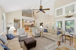 142 Oakleaf Dr, Pine Knoll Shores, NC 28512 - Photo 8