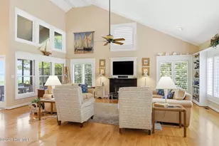 142 Oakleaf Dr, Pine Knoll Shores, NC 28512 - Photo 6