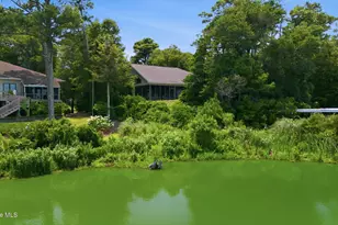 142 Oakleaf Dr, Pine Knoll Shores, NC 28512 - Photo 36
