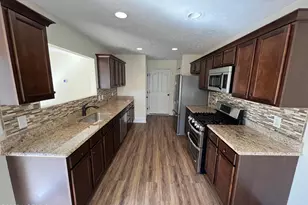 117 Lightwater Dr, Aberdeen, NC 28315 - Photo 6