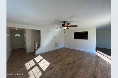 117 Lightwater Drive, Aberdeen, NC 28315 - Photo 2