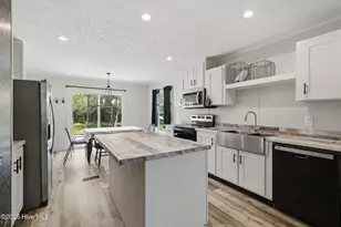 1610 Stanbury Rd SW, Supply, NC 28462 - Photo 10