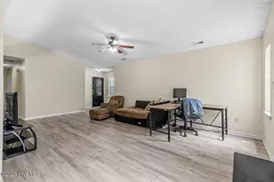 109 Ellen Ct, Jacksonville, NC 28540 - Photo 6