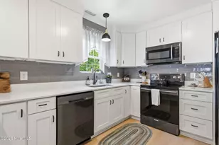 101 NW 11th St, Oak Island, NC 28465 - Photo 12