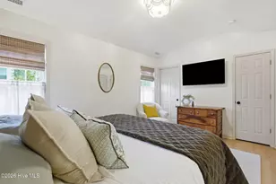 101 NW 11th St, Oak Island, NC 28465 - Photo 18