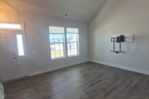 301 Harvest Mdw Xing, Jacksonville, NC 28546 - Photo 6