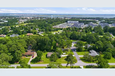 704 Meadow Court, Morehead City, NC 28557 - Photo 32