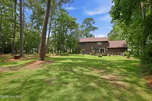 704 Meadow Ct, Morehead City, NC 28557 - Photo 4
