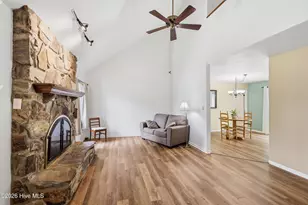 704 Meadow Ct, Morehead City, NC 28557 - Photo 8
