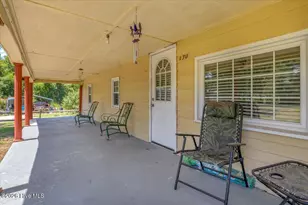 170 Loop Rd, Burgaw, NC 28425 - Photo 8