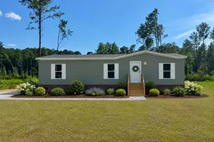 1319 Bill Hooks Rd, Whiteville, NC 28472 - Photo 2