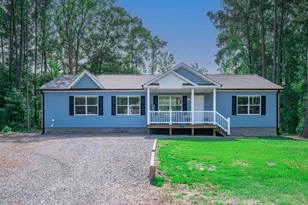 137 Bayside Dr, Sneads Ferry, NC 28460 - Photo 2