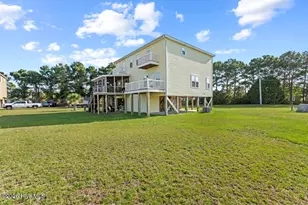 220 Twin Oaks Dr, Hampstead, NC 28443 - Photo 1
