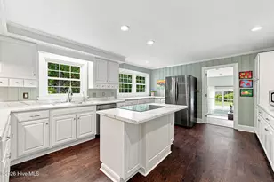 406 Country Club Dr, Jacksonville, NC 28546 - Photo 8