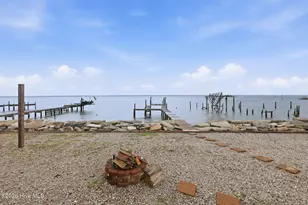 1072 Salter Path Rd, Salter Path, NC 28512 - Photo 36