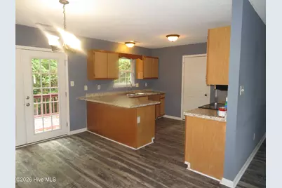 116 Ervin Court, Jacksonville, NC 28546 - Photo 6