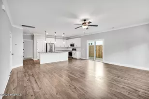 1171 N Caswell Ave, Southport, NC 28461 - Photo 4