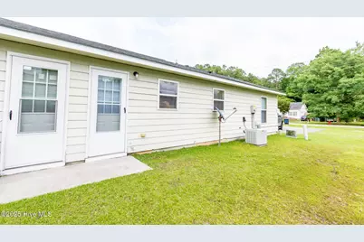 241-A Lakewood Drive #A, Jacksonville, NC 28546 - Photo 6