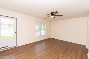 241-A Lakewood Dr, Jacksonville, NC 28546 - Photo 10